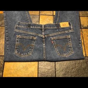 NICE!! Levi’s 515 Boot Cut Jeans size 6M